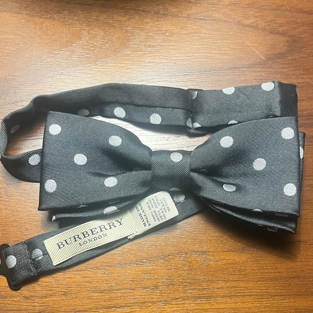 Burberry Black Polka Dot Silk Bow Tie